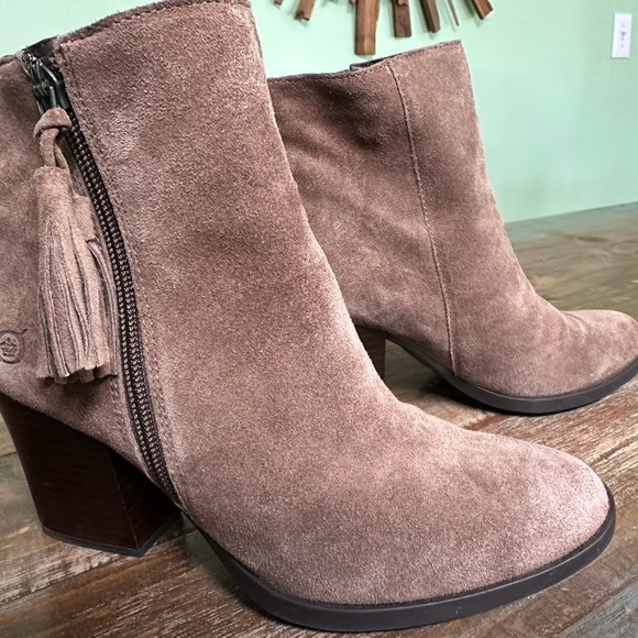 Born Shoes - BORN Ervine Tassle Suede/Leather Boot Size 6 Worn 1x